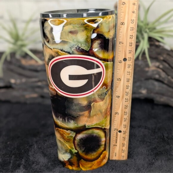 32 oz. Georgia Bulldogs Insulated Tumbler - Alcohol Ink Camouflage - Picture 10 of 11